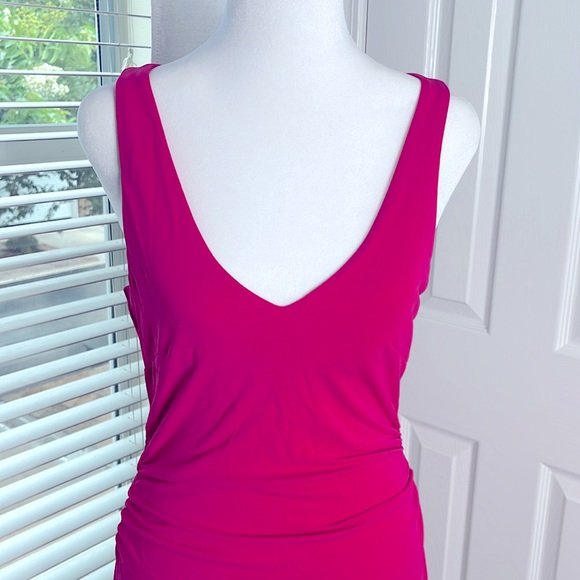 Express Low Cut Keyhole Back Ruched Sleeveless Dress | Built-in Bralette - Picture 2 of 12